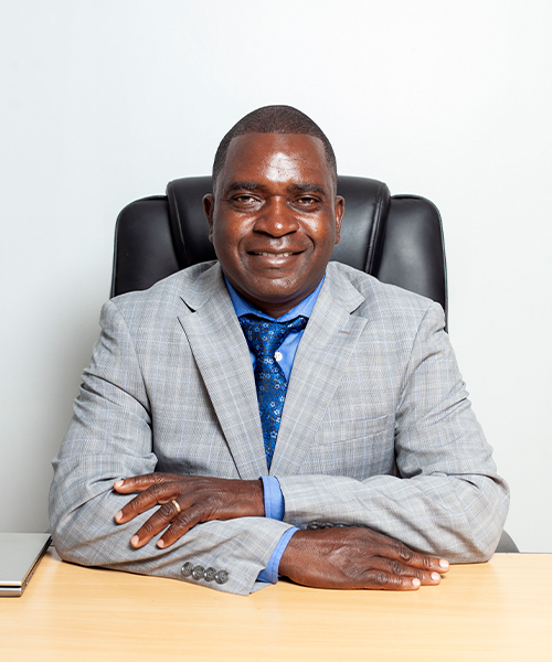 Mr Makwiranzou